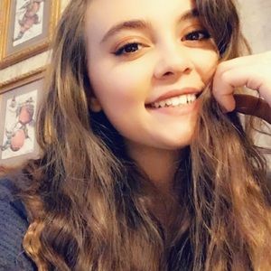 Meet your Posher, Alaina